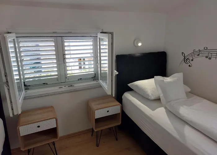 Nizic Makarska