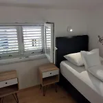 Nizic Makarska